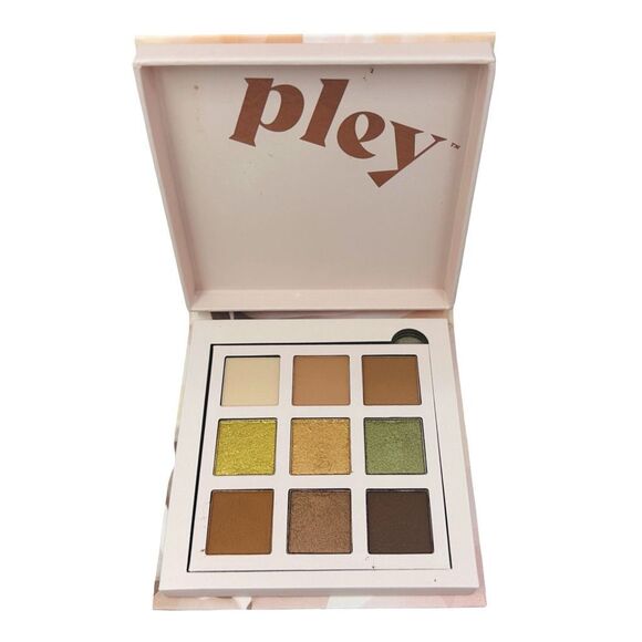 Pley Beauty Pleyer Eyeshadow Palette - Nudie - 9 x 1.5g / 0.05 oz - Picture 1 of 4